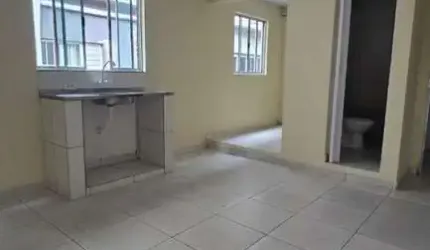 Casa para alugar com 50m², 1 quarto e sem vaga