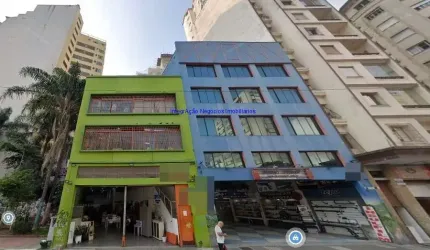 Loja 822m² e 02 banheiros.  Excelente localização, á 8 minutos andando para a estação do metrô Santa Cecilia; Entre as Ruas Ana Cintra