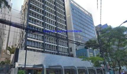 Conjunto Comercial 26m² e 01 banheiro.  Condomínio com recepção e segurança.  Excelente localização á 5 minutos andando para a estação do metrô