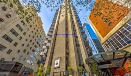 Apartamento 48m², 01 dormitório, 01 banheiro e 01 vaga de garagem.  Condomínio com segurança, portaria, piscina, academia e salão de festas.