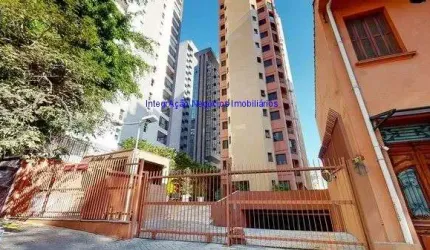 Apartamento 45m², 01 dormitório, 01 banheiro e 01 vaga de garagem.  Condomínio com segurança, portaria, piscina,  academia, salão de festas