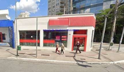 Loja 579m² e 02 banheiros.  Excelente localização, á 1 minuto andando para a estação do metrô Faria Lima; Entre as Ruas Claudio Soares, Diogo Moreira