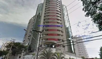 Apartamento 104m², 03 dormitórios (sendo 01 suíte), 02 banheiros e 02 vagas de garagem.  Condomínio com portaria e segurança, piscina, churrasqueira