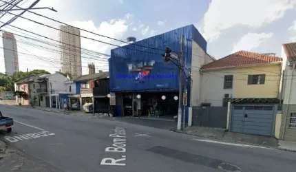 Galpão  2.385m², 02 banheiros e 25 vagas de garagem.  Excelente localização á 3 minutos andando para a estação do metrô Sacomã;