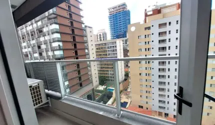 Conjunto Comercial 31m², 01 banheiro e 01 vaga de garagem.  Condomínio com portaria, segurança e recepção.  Excelente localização