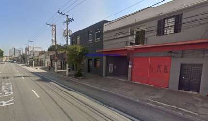 Loja 800m² e 02 banheiros.  Excelente localização entre as Ruas Duilo, Claudio e faustolo; Proximo da estação de trem Agua Branca.