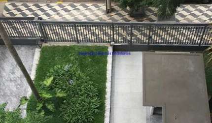 Apartamento 190m², 03 dormitórios (sendo 1suíte), 04 banheiros e 01 vaga na garagem.  Condomínio com Segurança, Portaria e Área verde.