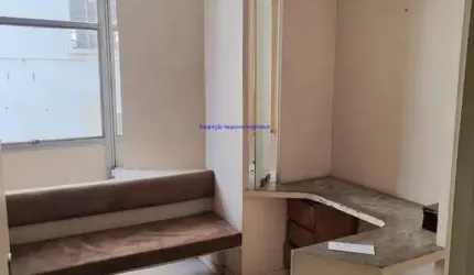 Conjunto Comercial 35m², 01 sala, 01 e 01 banheiro.  Condomínio com Portaria e Segurança.  Excelente localização, á 4 minutos andando para a Estação