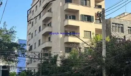 Apartamento 162m², 03 dormitórios (sendo 01 suíte) e 03 banheiros.  Condomínio com Segurança e Portaria.  Excelente localização