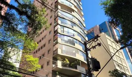 Condomínio com portaria, segurança, piscina, sauna, sala de ginastica  e salão de festa.  Excelente localização, á 7 minutos andando para a Estação