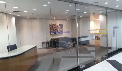 Conjunto comercial SEMIMOBILIADO 768m², 02 copas, 02 salões, 03 salas e 11 banheiros.   Condomínio com recepção.   Excelente localização