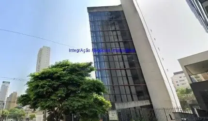 Conjunto Comercial 48m², 02 banheiros e 02 vagas na garagem.  Condomínio com recepção e segurança 24hrs.  Excelente localização