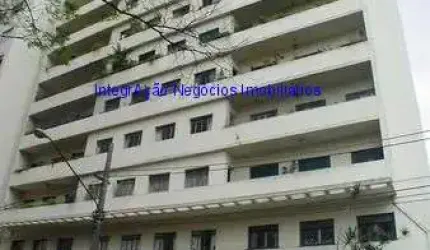 Apartamento 80m², 02 dormitórios e  02 banheiros.  Condomínio com portaria, segurança 24hrs e salão de festa.  Excelente localização.