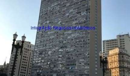 Apartamento Studio 37m², 01 dormitório e 01 banheiro.   Condomínio com portaria 24hrs.   Excelente localização á 1 minuto andando para a estação
