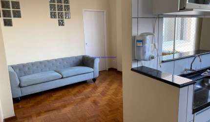 Apartamento 54m², 01 dormitório e 01 banheiro.  Condomínio com Segurança e Portaria 24hrs.  Excelente localização, á 5 minutos andando para a Estação