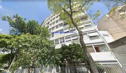 Apartamento 75m², 02 dormitórios e 01 banheiro.   Condomínio com portaria.  Excelente localização á 8 minutos andando para a estação do metrô Trianon