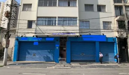 Loja 370m², 02 banheiros.   Excelente localização á 5 minutos andando para a estação do metrô Campo Belo; Entre as Ruas Princesa Isabel.