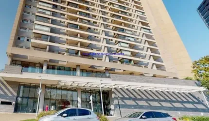 Conjunto Comercial 259.44m², 02 banheiros e 03 vagas na garagem.  Condomínio com recepção e segurança 24hrs.  Excelente localização.