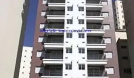 Apartamento 42m², 01 dormitório, 01 banheiro e 01 vaga na garagem.  Condomínio com portaria 24hrs, piscina, academia de ginástica, sauna.