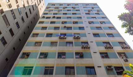Conjunto Comercial 52m², 01 sala e 01 banheiro.  Condomínio com recepção e segurança 24hrs.   Excelente localização á 9 minutos andando para a estação