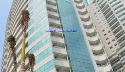 Conjunto Comercial 40m², 01 banheiro e 01 vaga na garagem.    Condomínio com recepção e segurança 24hrs.  Excelente localização