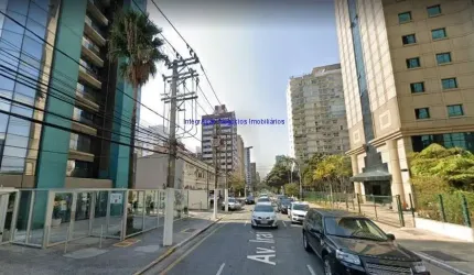Conjunto Comercial 45m², 01 banheiro e 01 vaga na garagem.   Condomínio com repação e segurança.   Excelente localização.