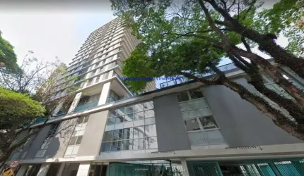 Conjunto comercial 22m², 01 sala e 01 banheiro.   Condomínio com recepção e segurança 24hrs.   Excelente localização entre as Avenidas Pavão.