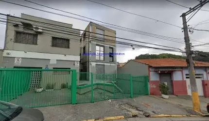 Prédio Comercial 1.200m², 05 banheiros e 02 vagas na garagem.    Excelente localização entre as Ruas Bicudo Cortêz, Bica de Pedra e Félix Della Rosa.