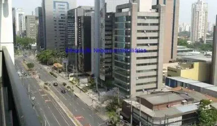 Apartamento MOBILIADO 66m², 01 dormitório (sendo suíte), 02 banheiros e 01 vaga na garagem.    Condomínio com portaria, segurança 24hrs, piscina.