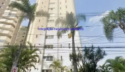 Apartamento 185m², 03 dormitórios (sendo 01 suíte), 02 banheiros e 01 vaga na garagem.    Condomínio com portaria 24hrs, piscina e salão de festa.