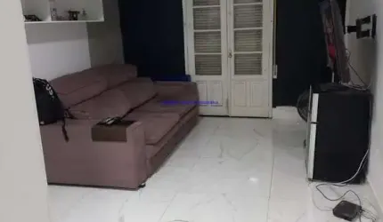Apartamento Studio MOBILIADO 35m², 01 dormitório, 01 banheiro.   Condomínio com portaria.   Excelente localização entre as Ruas Santo Antônio.