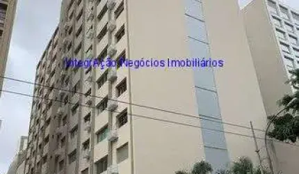 Apartamento 70m², 02 dormitórios (sendo  suítes), 03 banheiros e 01 vaga na garagem.  Condomínio com portaria, segurança 24hrs e jardim.