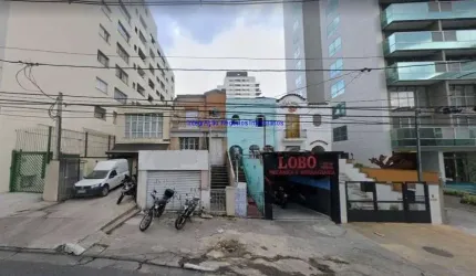 Sobrado Comercial 200m², 03 salas, 03 banheiros e 01 vaga na garagem.   Excelente localização entre as Ruas dos Bombeiros, Manoel da Nobrega e Tutóia;