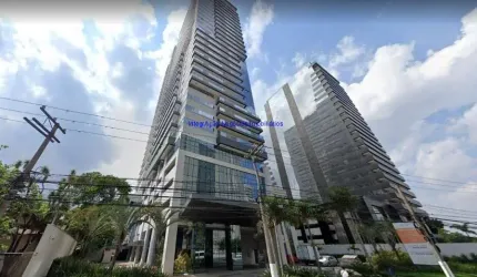Laje Comercial 762.03m², 08 banheiros e 20 vagas na garagem.    Condomínio com recepção e segurança 24hrs.  Excelente localização