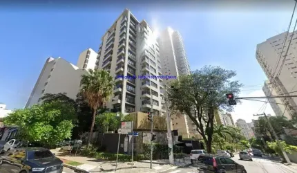 Conjunto Comercial 32.93m², 01 banheiro e 01 vaga na garagem.    Condomínio com recepção e segurança 24hrs.  Excelente localização.