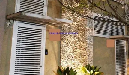 Sobrado Comercial 70m², 03 salas e 02 banheiros.   Excelente localização entre as Ruas Ipacaraí, Ministro Gastão Mesquita e Vanderlei.