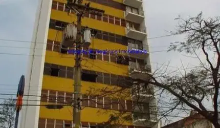 Apartamento 92m², 02 dormitórios, 01 banheiro e 01 vaga na garagem.  Condomínio com portaria, segurança 24hrs.  Excelente localização