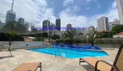 Apartamento 100m², 03 dormitórios (sendo 02 suítes), 03 banheiros e 02 vagas na garagem.  Condomínio com portaria, segurança 24hrs, piscina