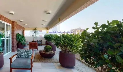Apartamento 39m², 01 dormitório, 01 banheiro e 01 vaga na garagem.  Condomínio com portaria, segurança 24hrs, piscina , salão de festa e academia.
