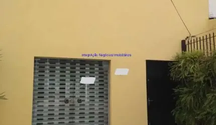 Casa Comercial 400m²,  Frente: 07 salas, 03 banheiros, 01 cozinha, corredor lateral coberto e 02 vagas na garagem; Fundos: 10 salas, 04 banheiros,