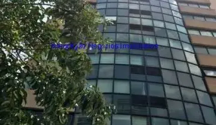 Conjunto Comercial 38m², 01 banheiro e 01 vaga na garagem.   Condomínio com recepção e segurança 24hrs.   Excelente localização