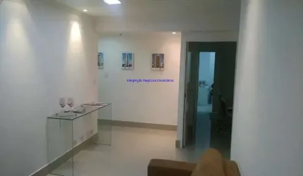 Conjunto Comercial 116m², 02 banheiros.   Condomínio com recepção e segurança 24hrs.  Excelente localização á 2 minutos andando para a estação
