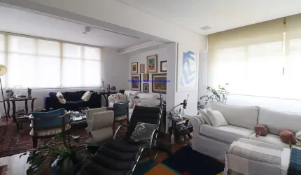 Apartamento 236m², 02 dormitórios (sendo suítes), 04 banheiros e 02 vagas na garagem.  Condomínio com portaria e segurança24hrs.