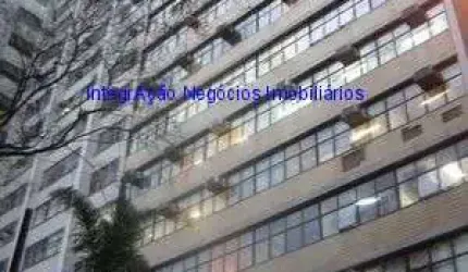 Conjunto Comercial 250m², 08 salas, 05 banheiros e 01 vaga na garagem.  Condomínio com recepção e segurança 24hrs.  Excelente localização