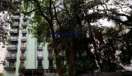Apartamento 257m², 04 dormitórios (sendo suítes), 05 banheiros e 04 vagas na garagem.   Condomínio com portaria, segurança 24hrs, piscina,