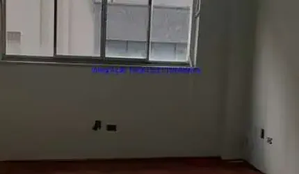 Conjunto Comercial 120m², 05 salas, 01 copa e 02 banheiros.  Condomínio com recepção e segurança.  Excelente localização