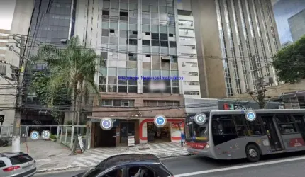 Prédio Comercial 4.192m², 20 banheiros e 30 vagas na garagem.   Excelente localização á 6 minutos andando para a estação do metrô Brigadeiro;