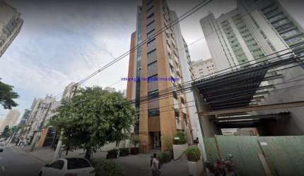 Conjunto Comercial 47m², 02 banheiros e 01 vaga na garagem.  Condomínio com recepção e segurança 24hrs.  Excelente localização entre as Ruas Balthazar