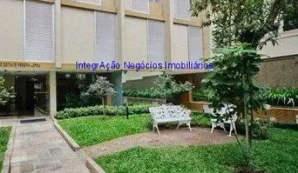 Apartamento 198m², 04 dormitórios ( sendo 01 suíte), 02 banheiros e 01 vaga de garagem.  Condomínio com segurança, portaria, piscina, churrasqueira