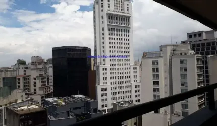 Conjunto comercial  384m², 01 copa, 05 banheiros e 01 vaga na garagem.   Condomínio com recepção.   Excelente localização
